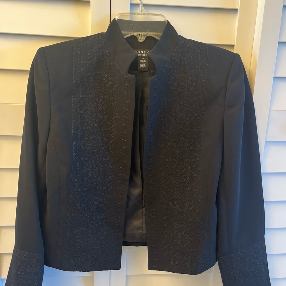 Elegant Black Embroidered Women's Jacket